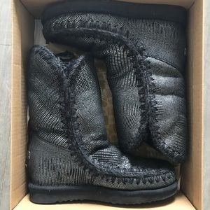 MOU - Black eskimo wedge tall, size US 10